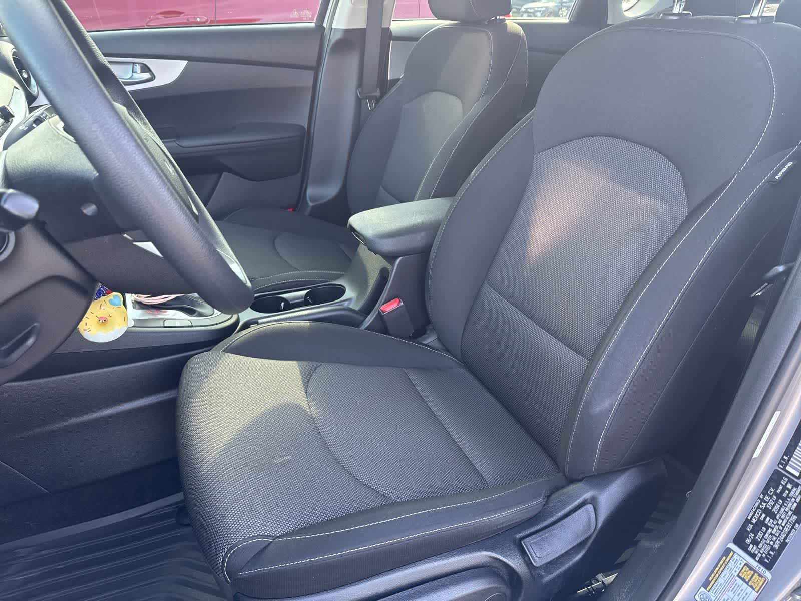 Thumbnail: 2024 Kia Forte - 8