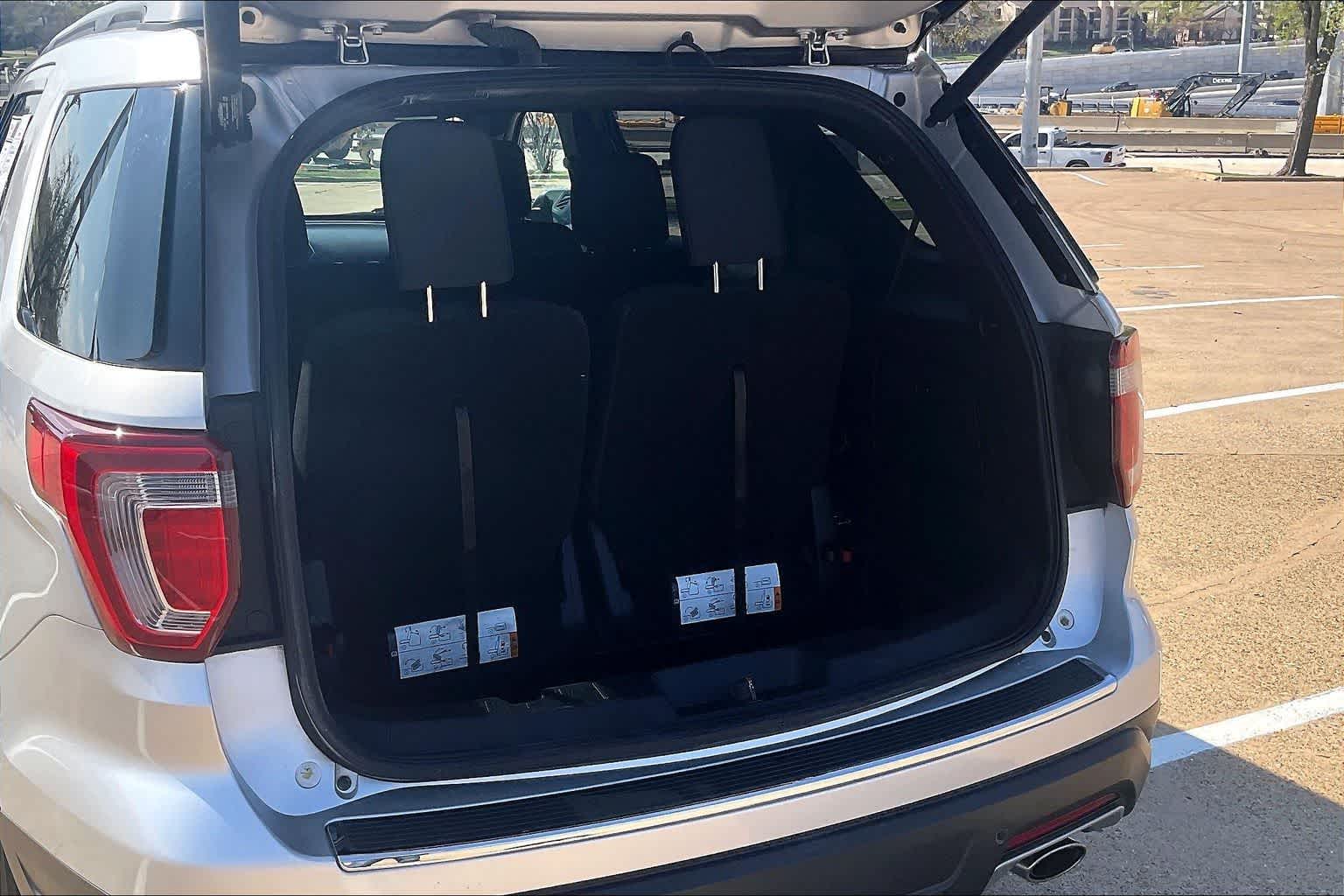 Thumbnail: 2018 Ford Explorer - 18