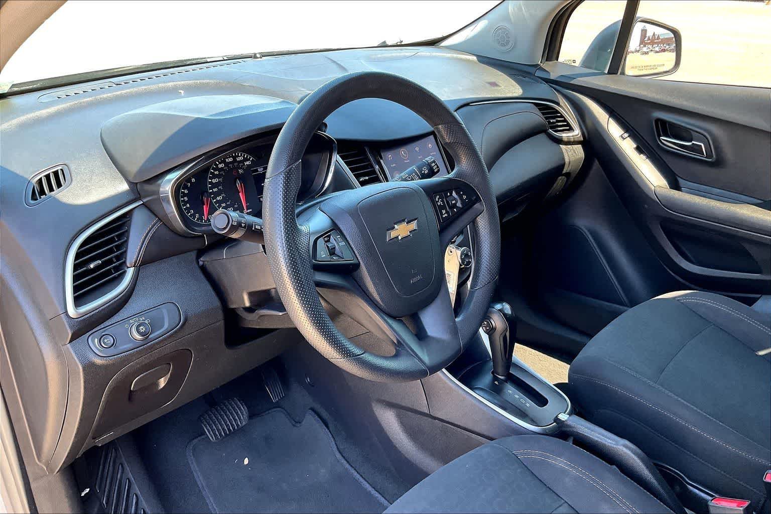 Used 2020 Chevrolet Trax LS with VIN 3GNCJKSB9LL158730 for sale in Mesquite, TX