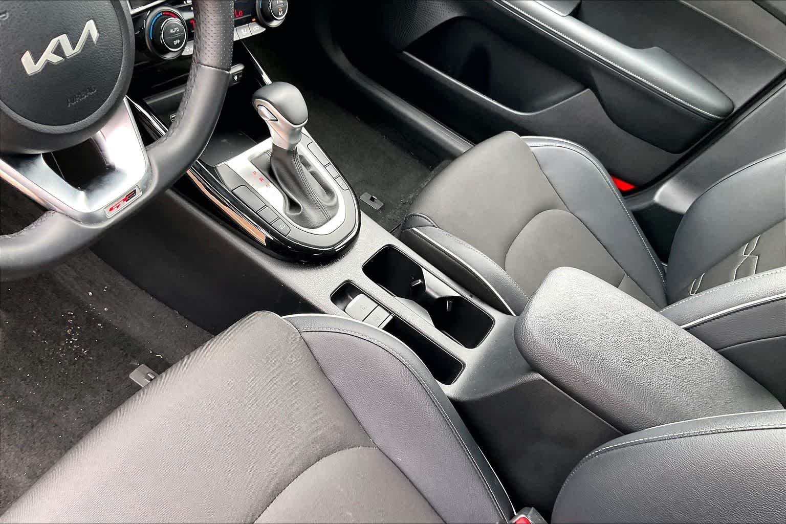 Thumbnail: 2024 Kia Forte - 15