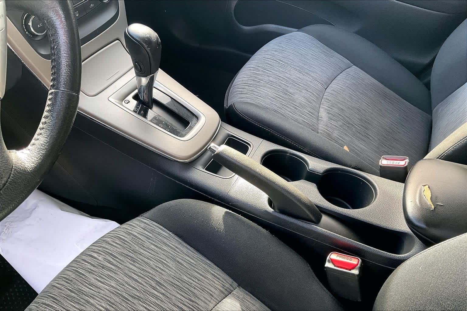 Thumbnail: 2015 Nissan Sentra - 16