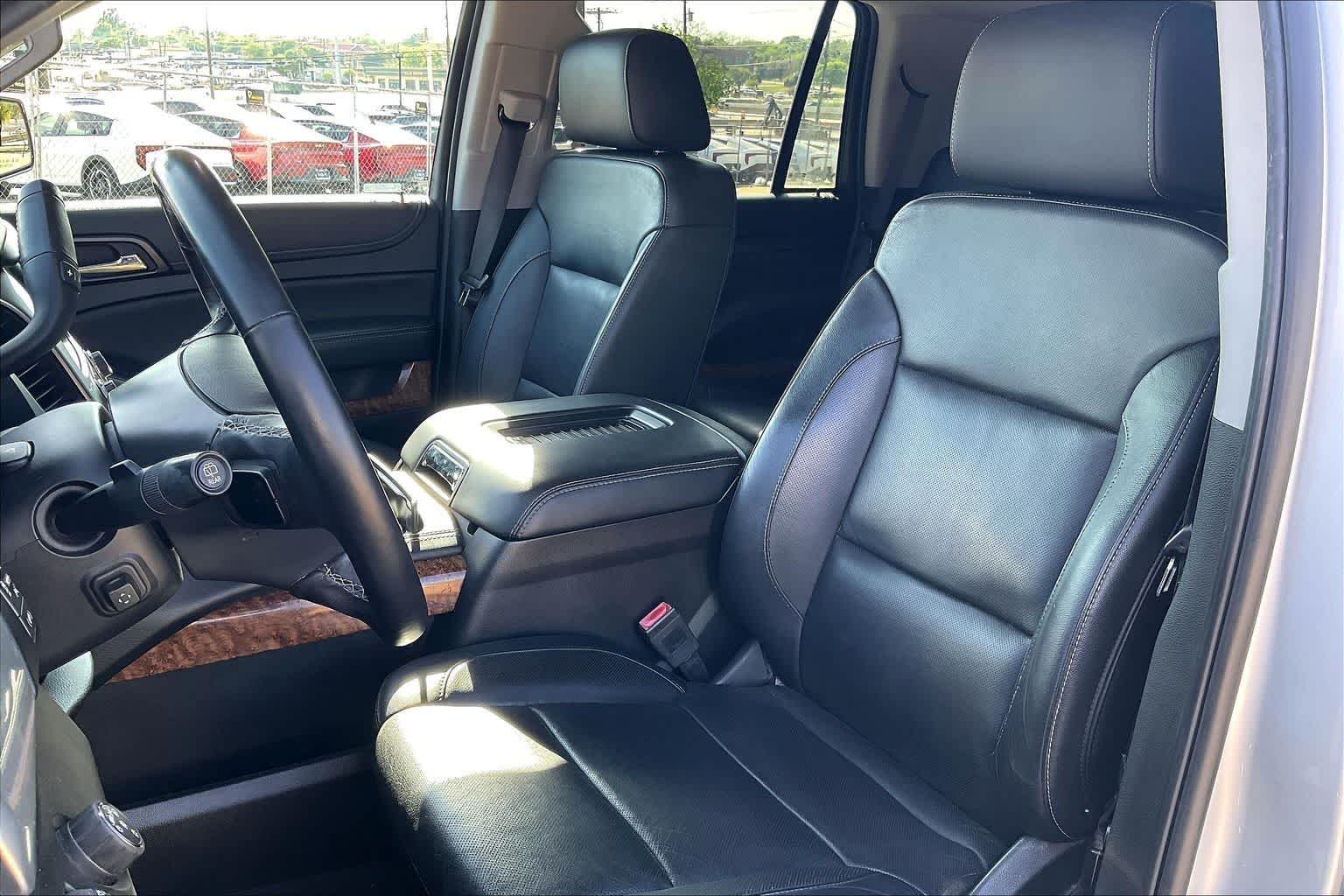 Thumbnail: 2019 Chevrolet Tahoe - 11