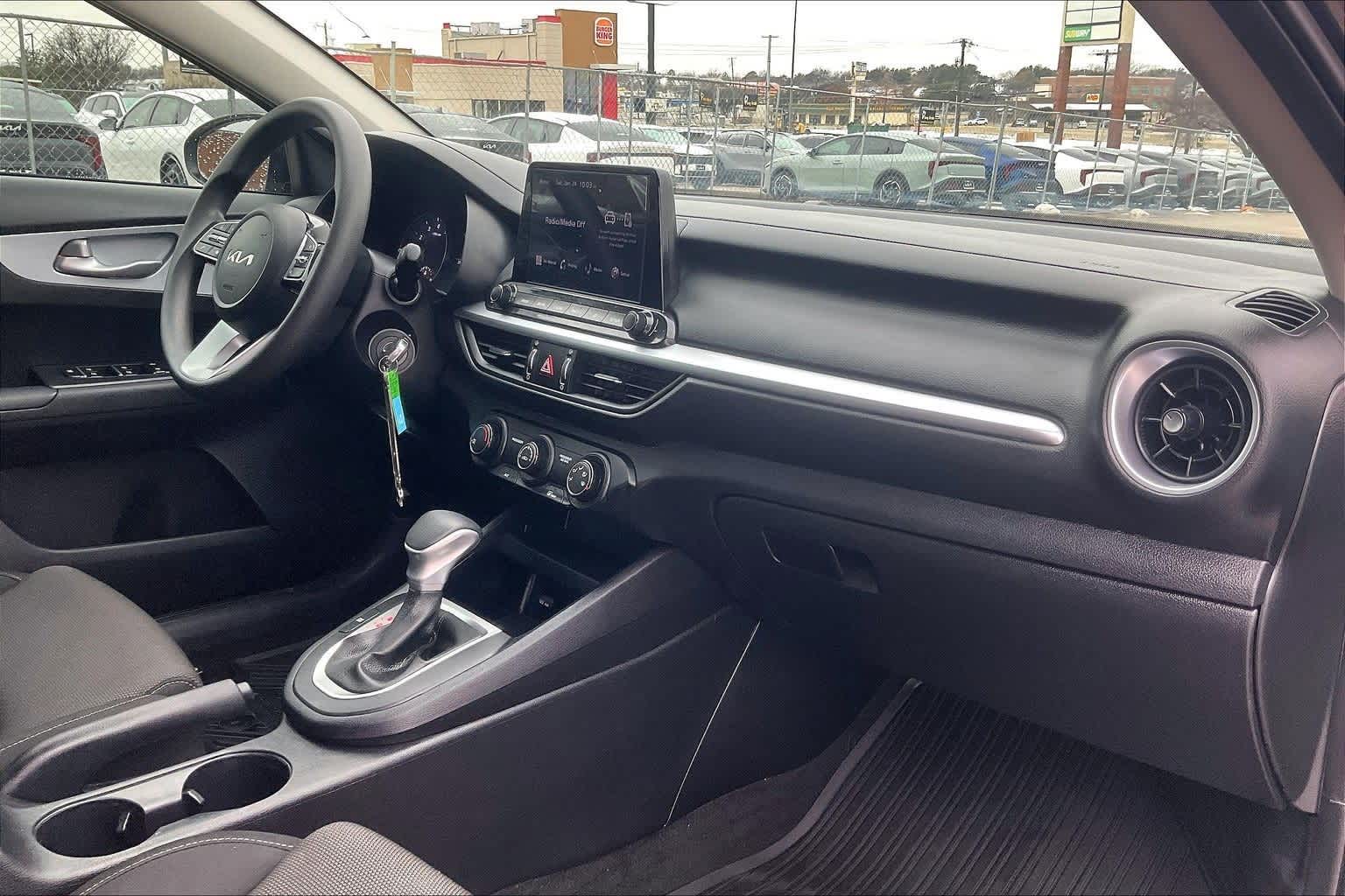 Thumbnail: 2024 Kia Forte - 22