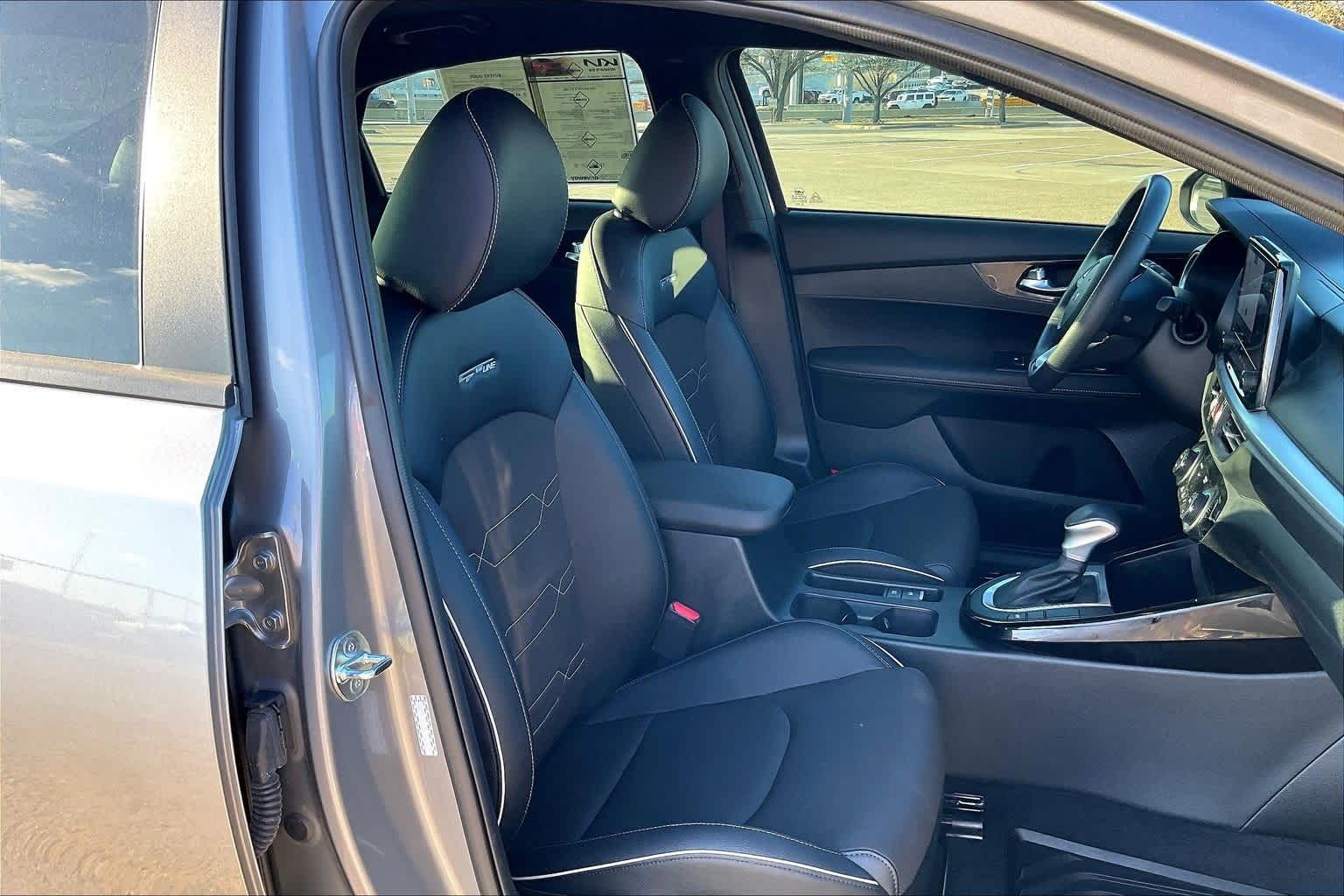 Thumbnail: 2024 Kia Forte - 13