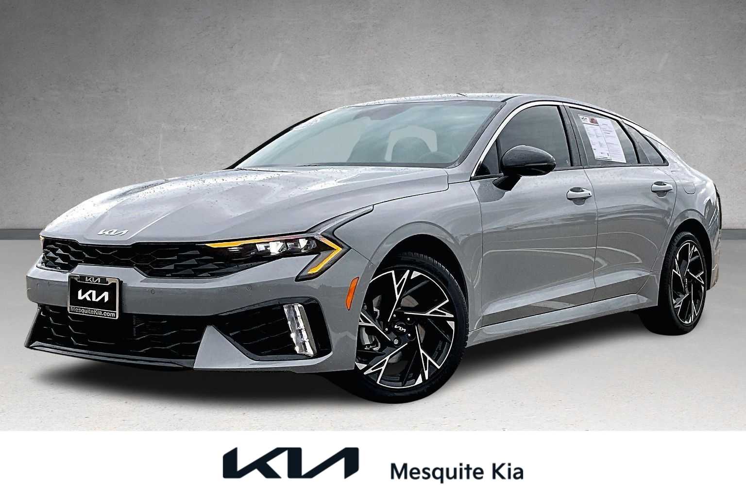 Thumbnail: 2026 Kia K5 - 1