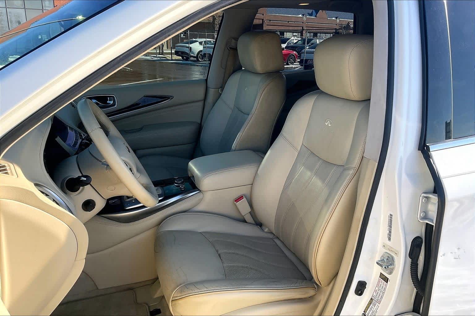 Thumbnail: 2013 INFINITI JX35 - 11