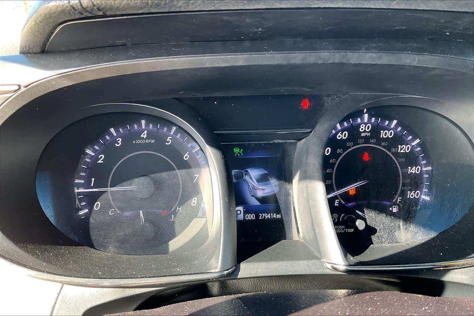 Thumbnail: 2018 Toyota Avalon - 17