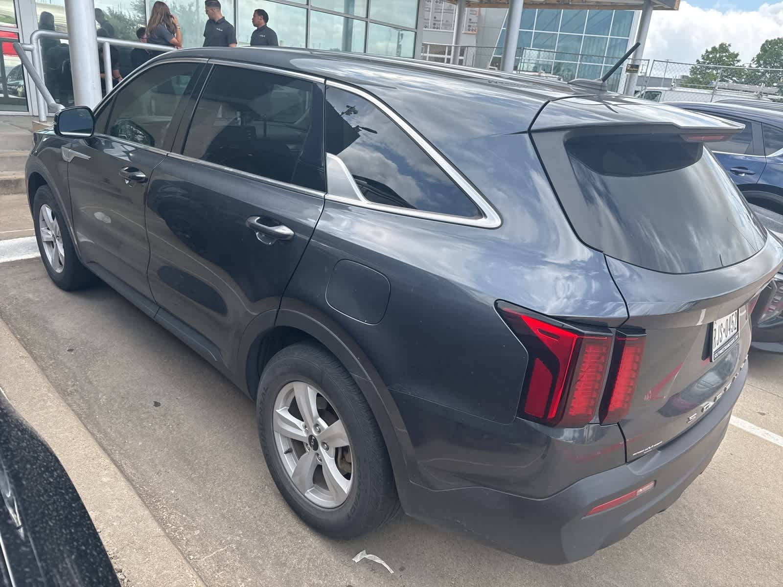 Thumbnail: 2022 Kia Sorento - 5