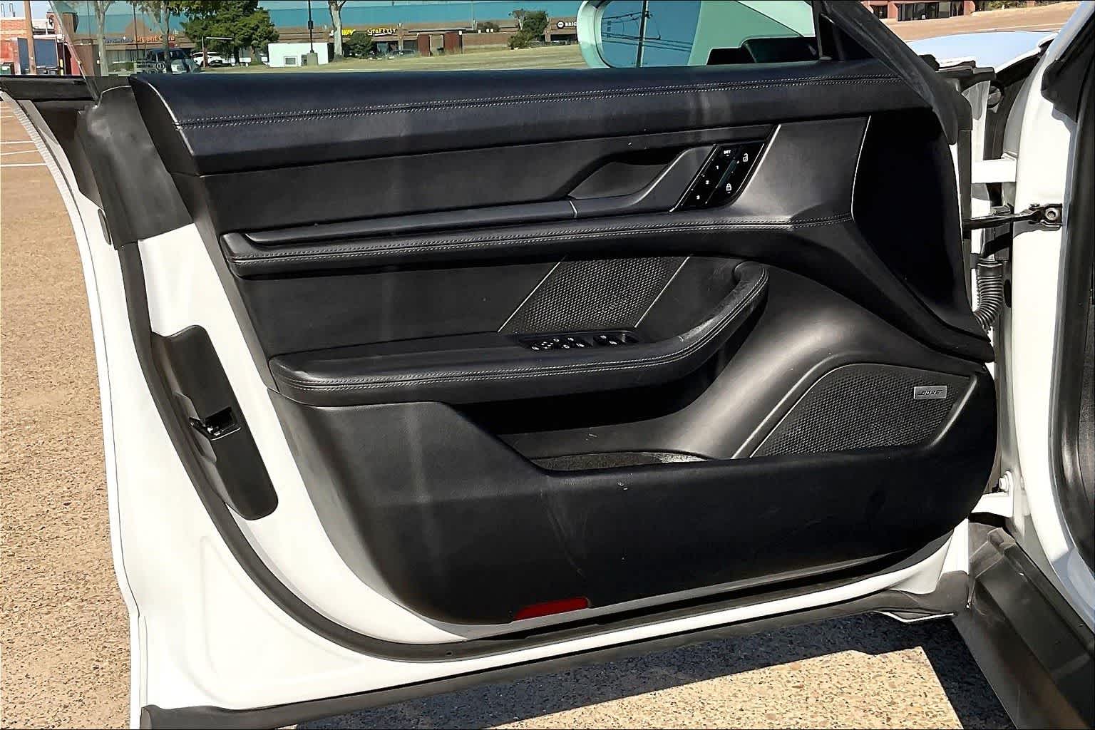 Thumbnail: 2020 Porsche Taycan - 26