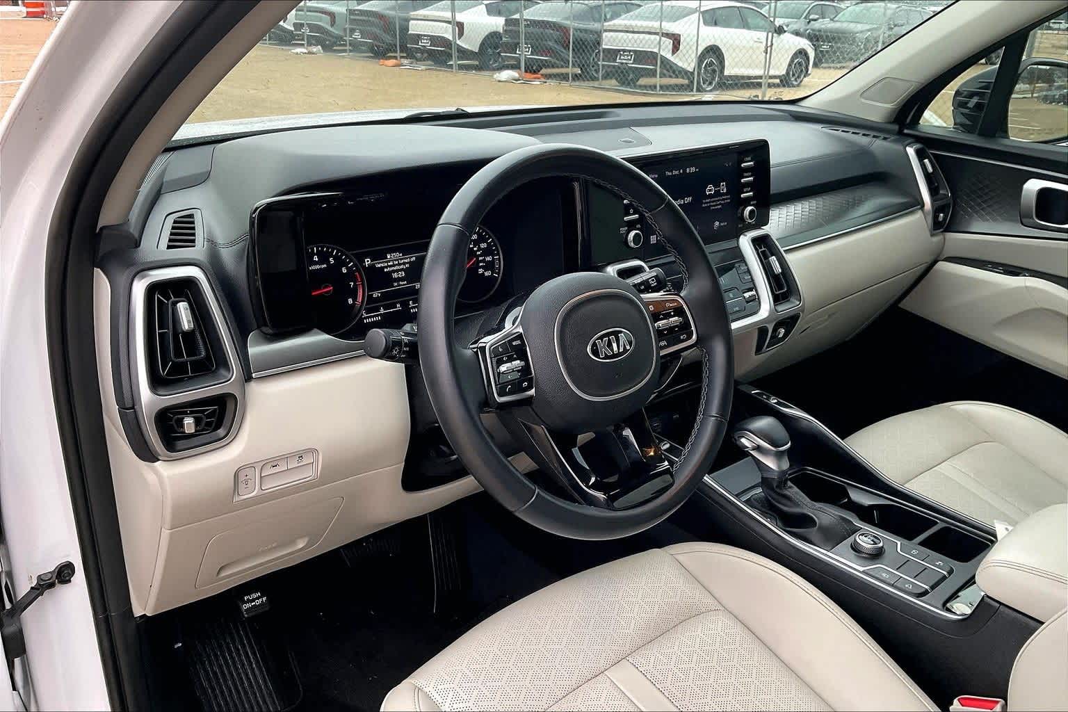 Thumbnail: 2021 Kia Sorento - 2