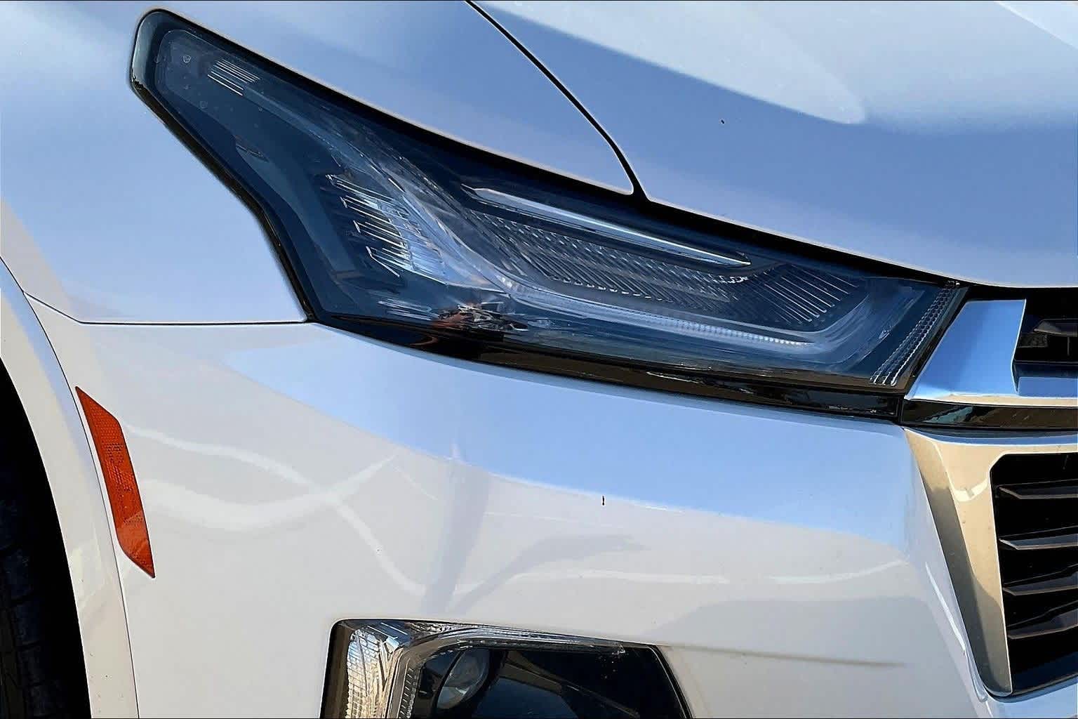 Thumbnail: 2023 Chevrolet Traverse - 31