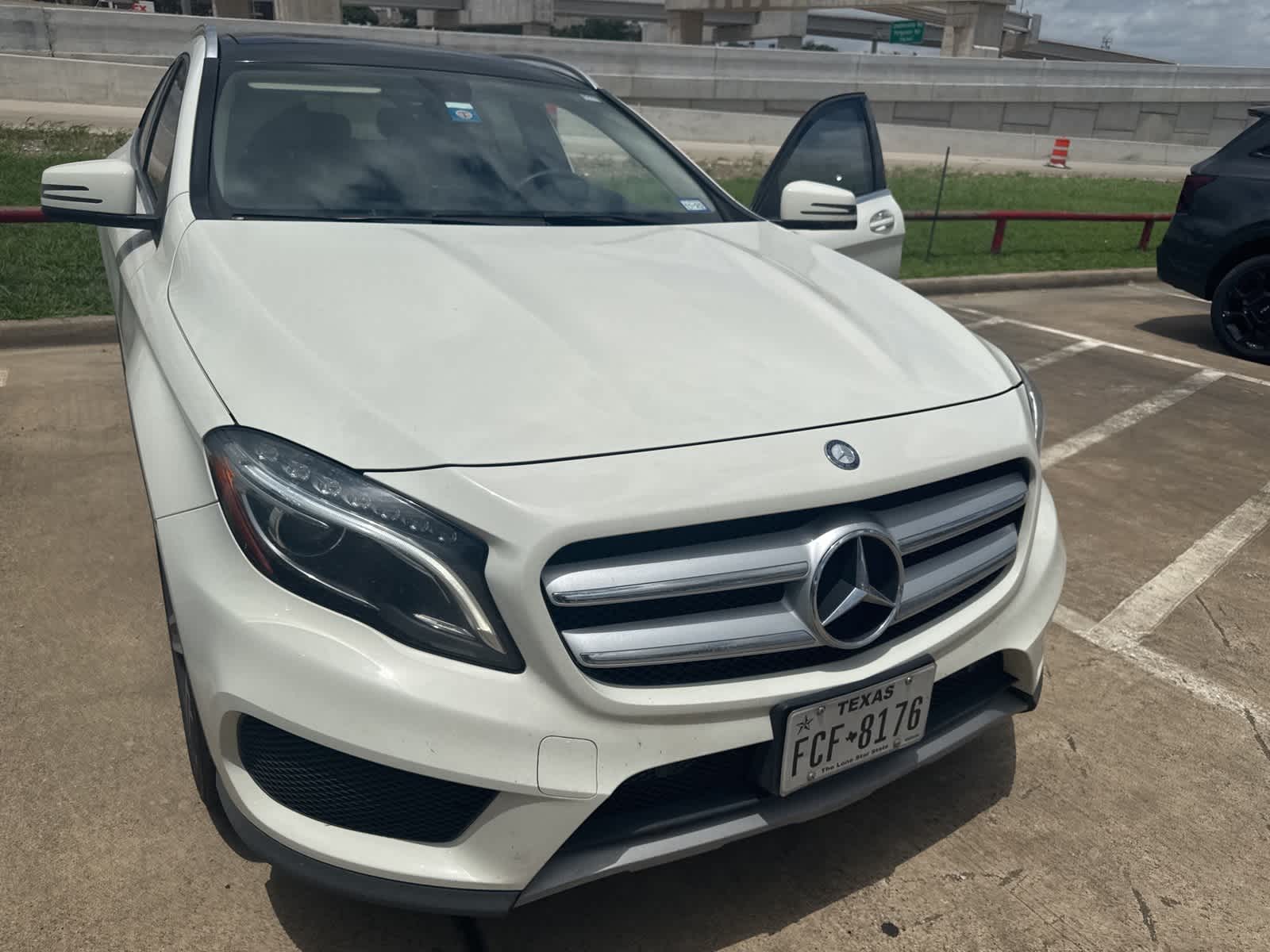Thumbnail: 2015 Mercedes-Benz GLA - 6