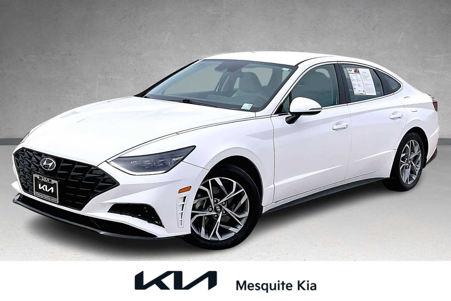 Thumbnail: 2023 Hyundai Sonata - 1