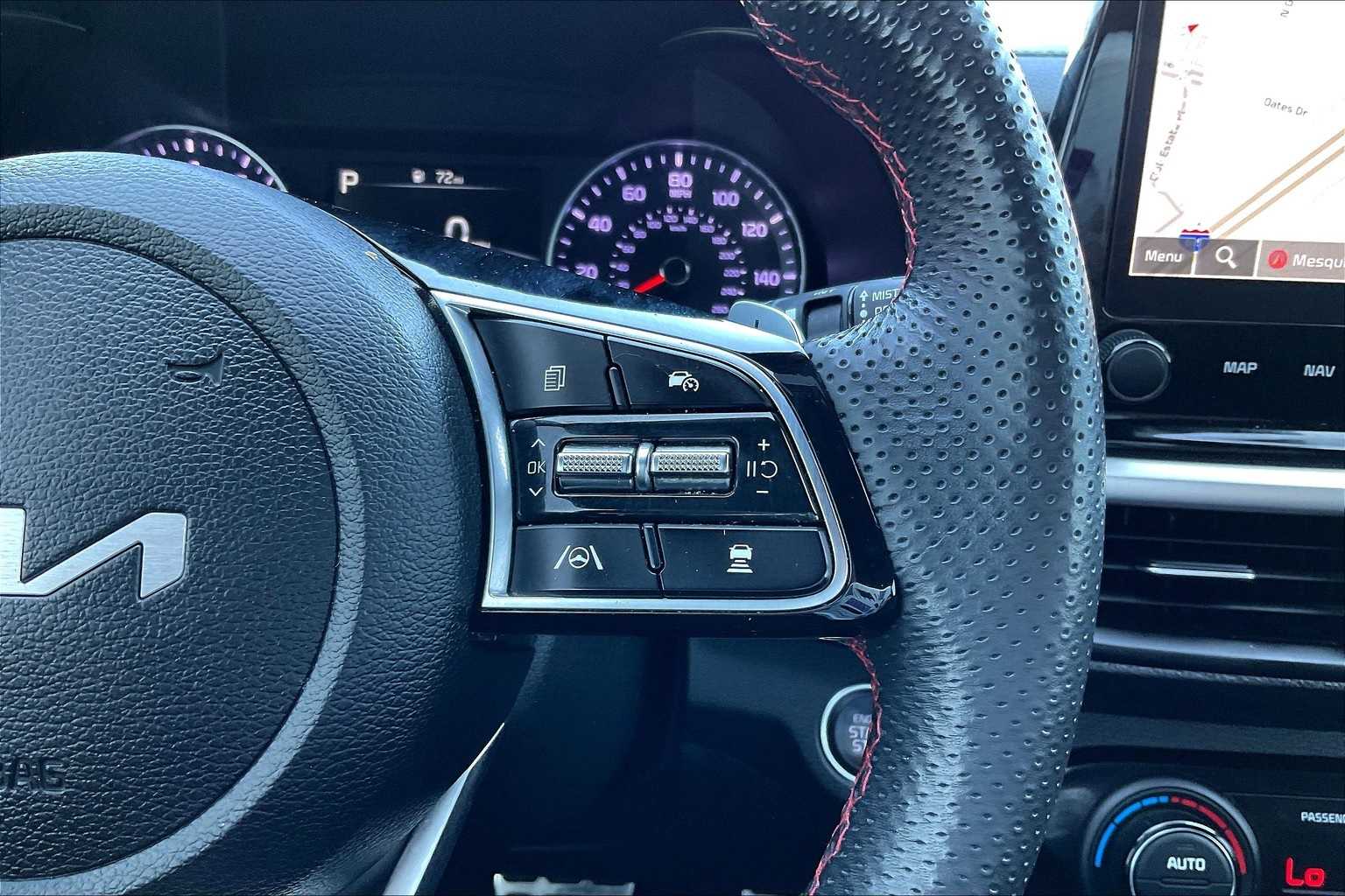 Thumbnail: 2023 Kia Forte - 25