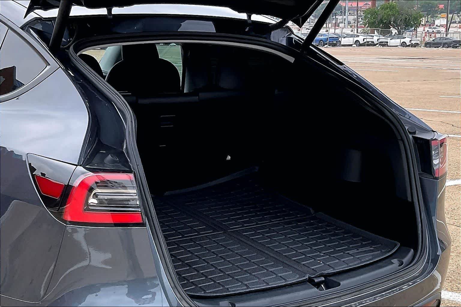 Thumbnail: 2021 Tesla Model Y - 18