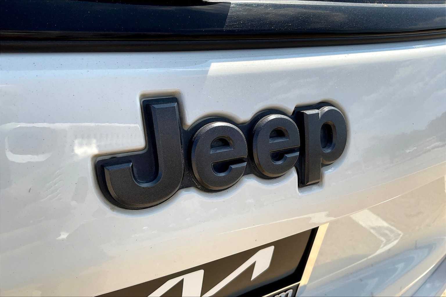 Thumbnail: 2021 Jeep Compass - 7
