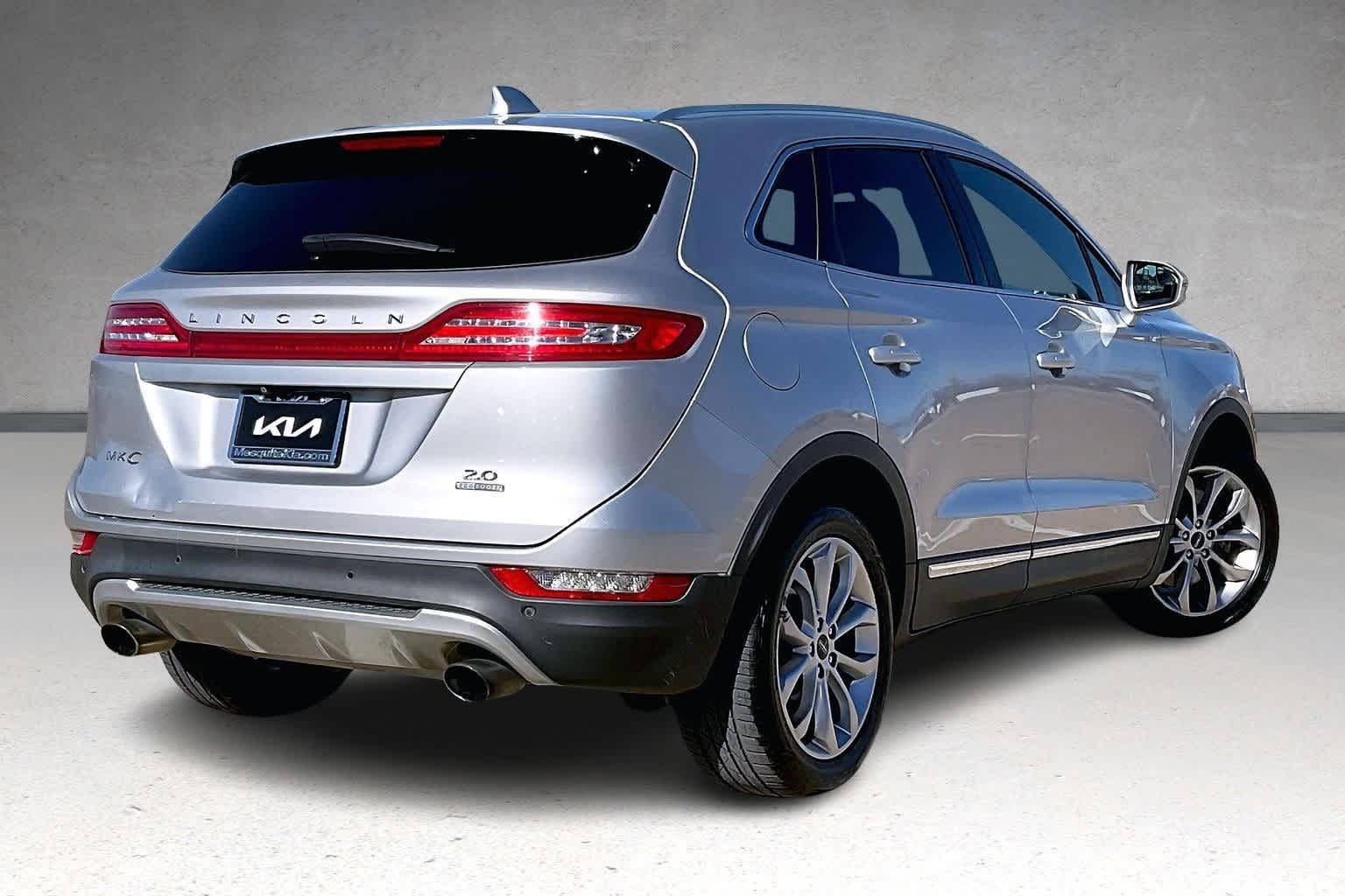 Thumbnail: 2015 Lincoln MKC - 22