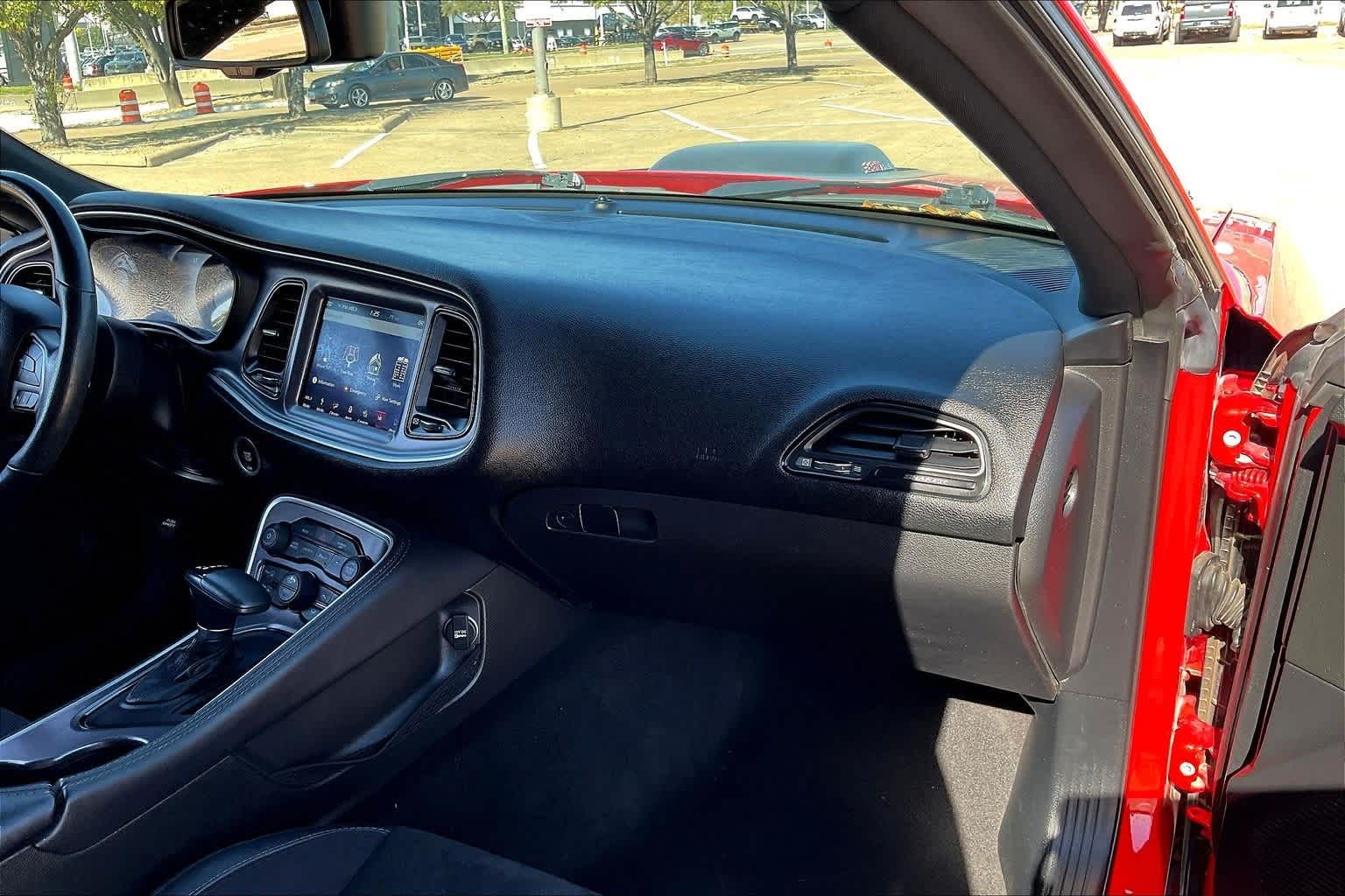 Thumbnail: 2019 Dodge Challenger - 22