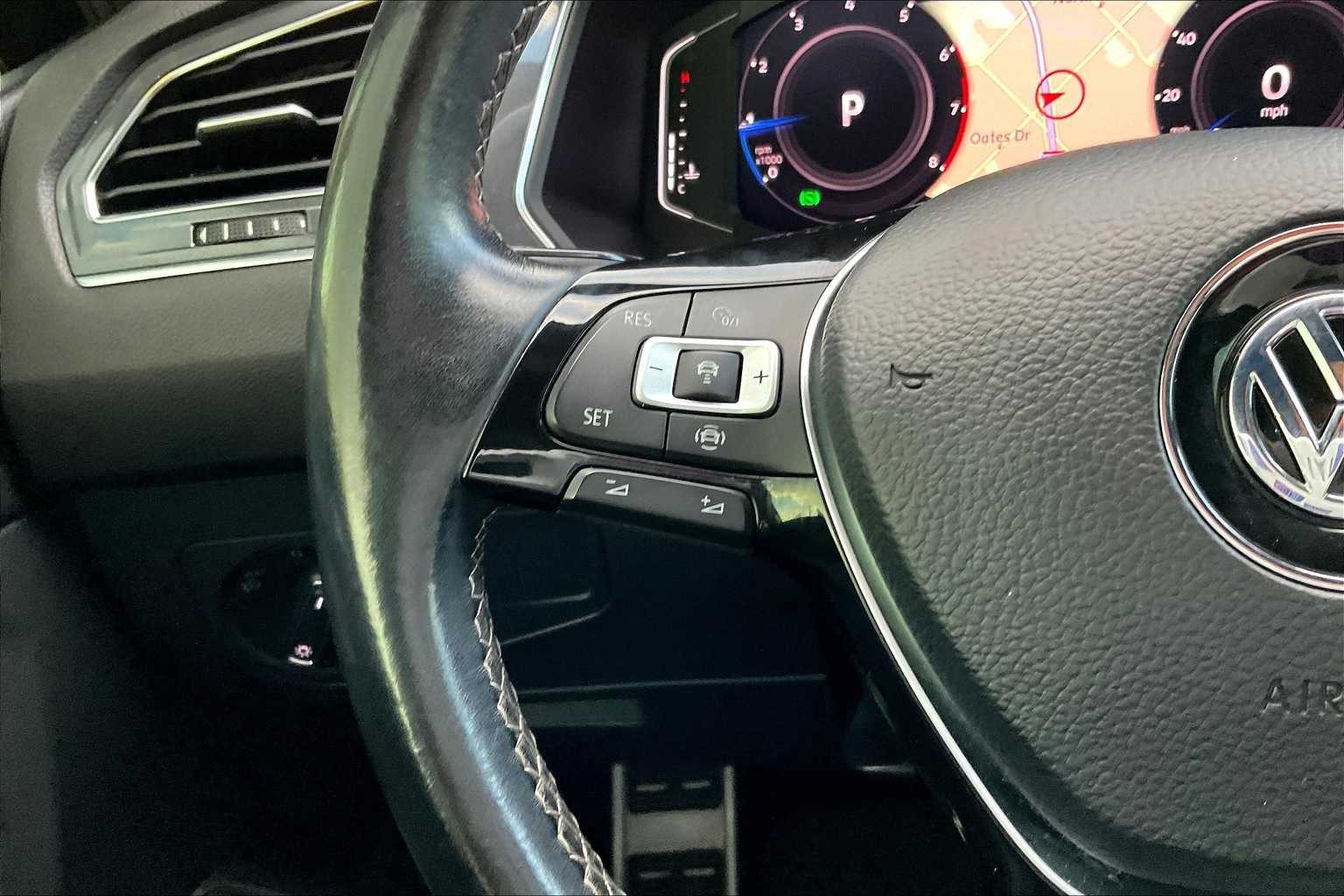 Thumbnail: 2020 Volkswagen Tiguan - 24