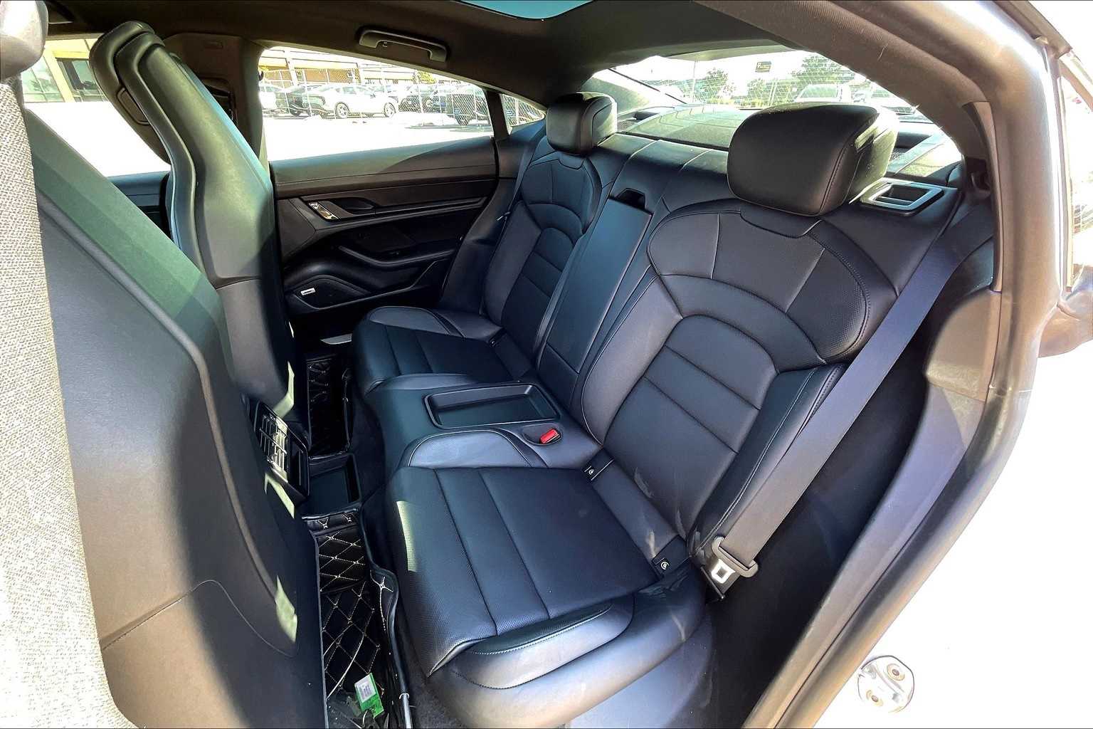 Thumbnail: 2020 Porsche Taycan - 28