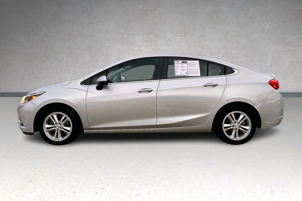 Used 2017 Chevrolet Cruze LT Auto Sedan