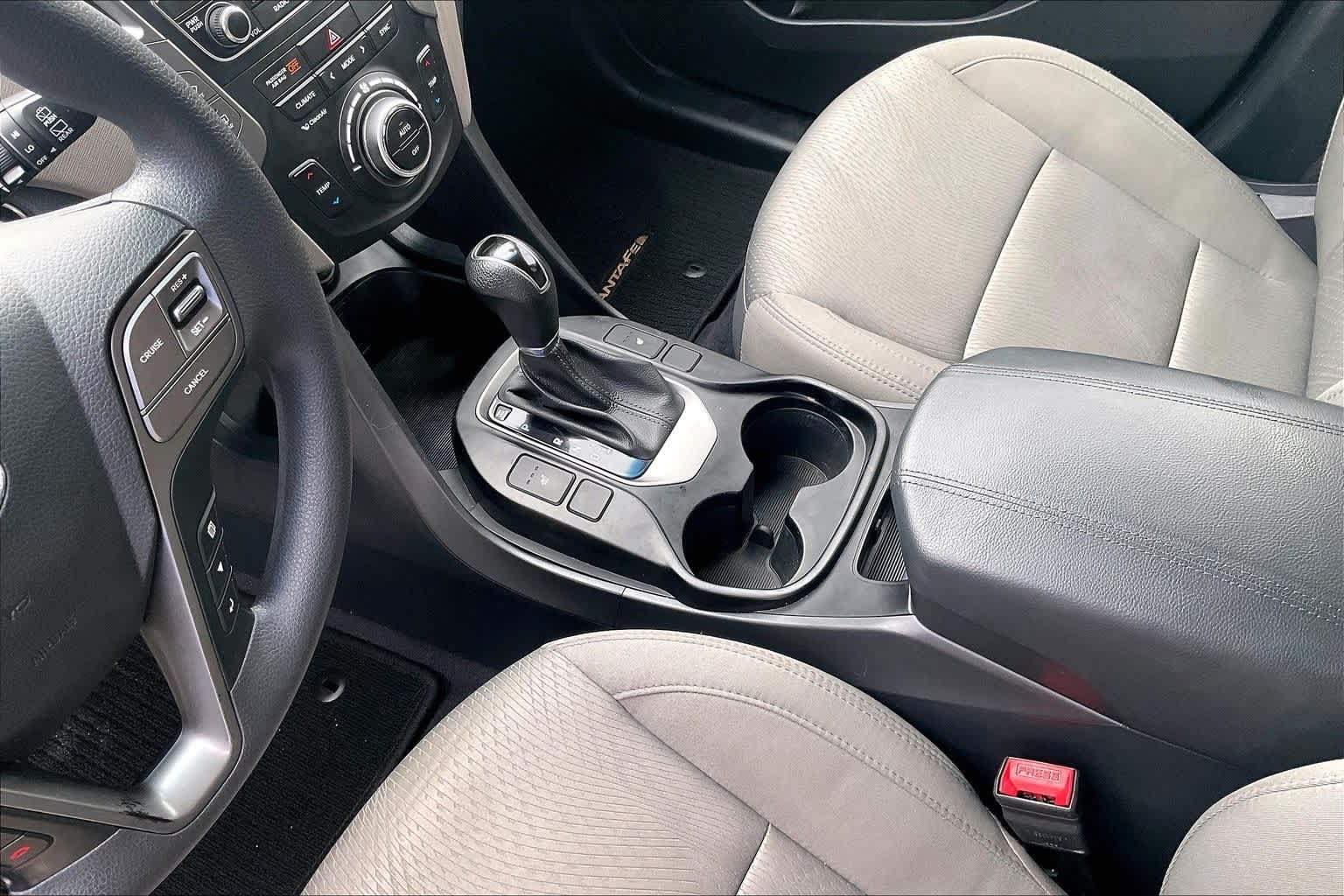 Thumbnail: 2017 Hyundai Santa Fe - 16