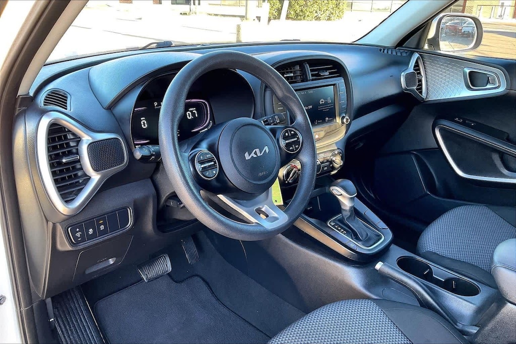 Certified 2023 Kia Soul LX Hatchback