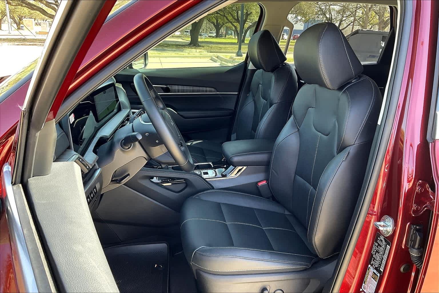 Thumbnail: 2024 Kia Telluride - 11