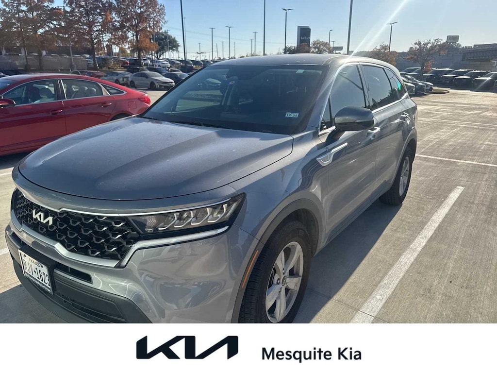 Used 2022 Kia Sorento LX SUV