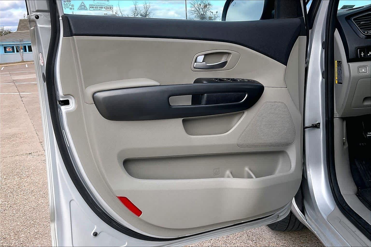 Thumbnail: 2019 Kia Sedona - 27