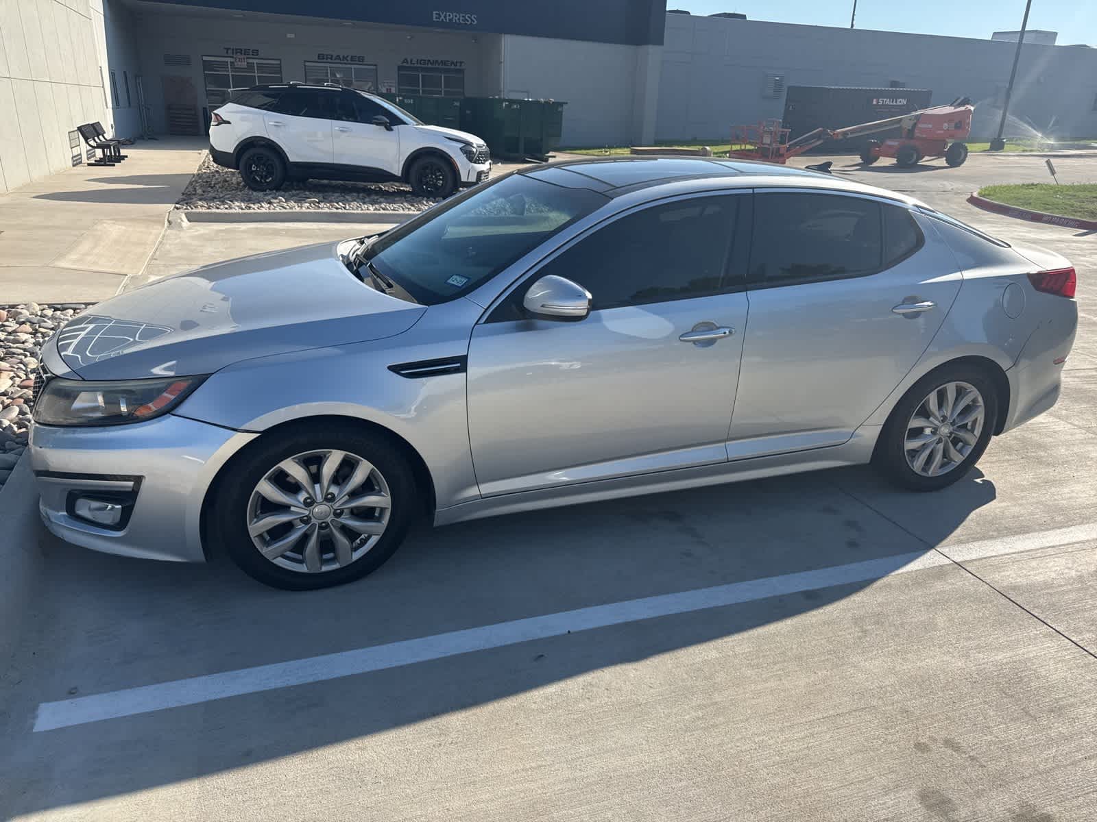 Thumbnail: 2015 Kia Optima - 3