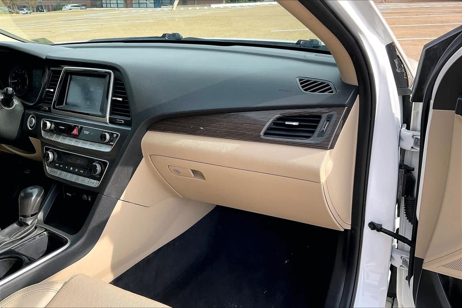 Thumbnail: 2018 Hyundai Sonata - 23