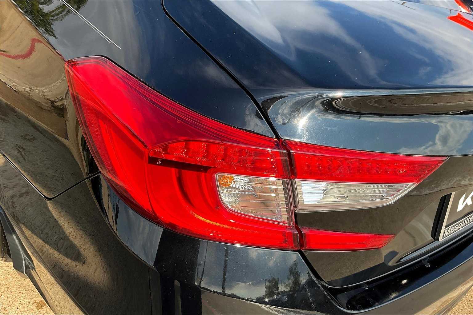 Thumbnail: 2018 Honda Accord - 31