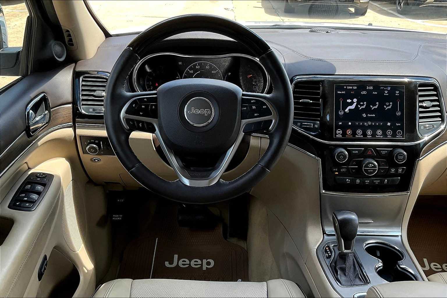 Thumbnail: 2021 Jeep Grand Cherokee - 14