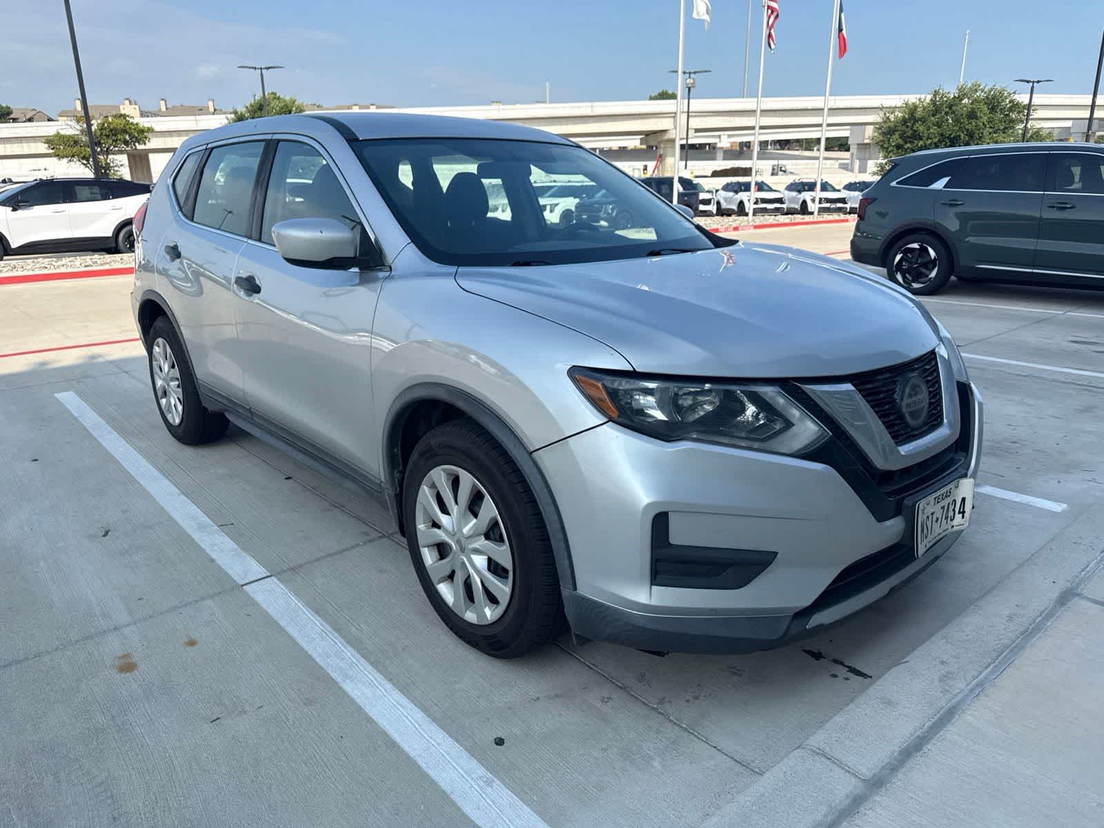 Thumbnail: 2018 Nissan Rogue - 2