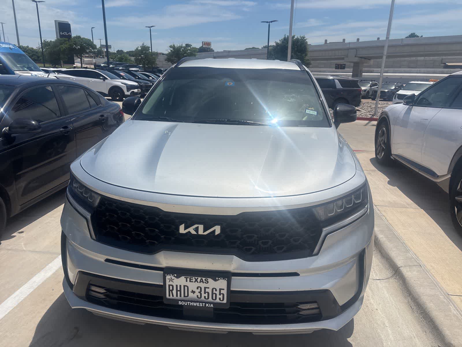 Thumbnail: 2022 Kia Sorento - 2
