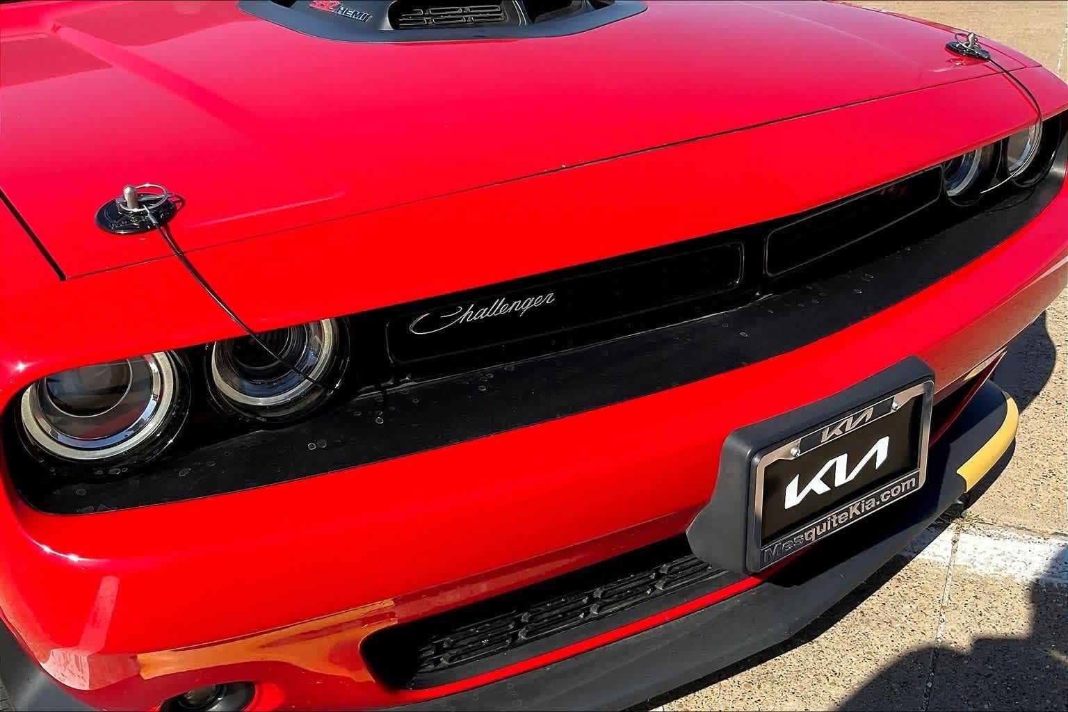 Thumbnail: 2019 Dodge Challenger - 31