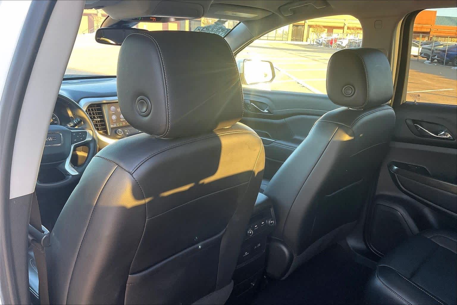 Thumbnail: 2023 GMC Acadia - 12