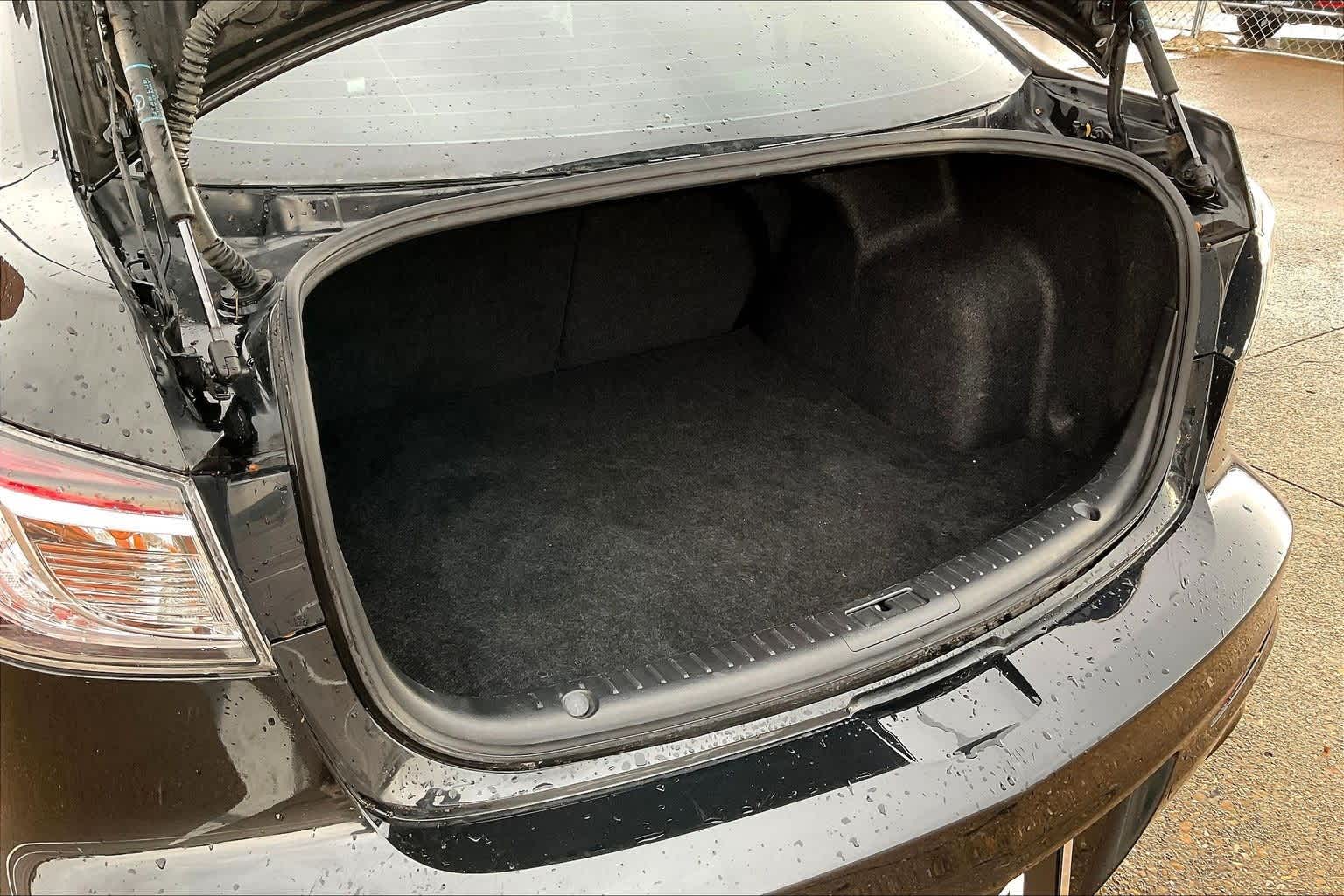 Thumbnail: 2012 Mazda Mazda3 - 18