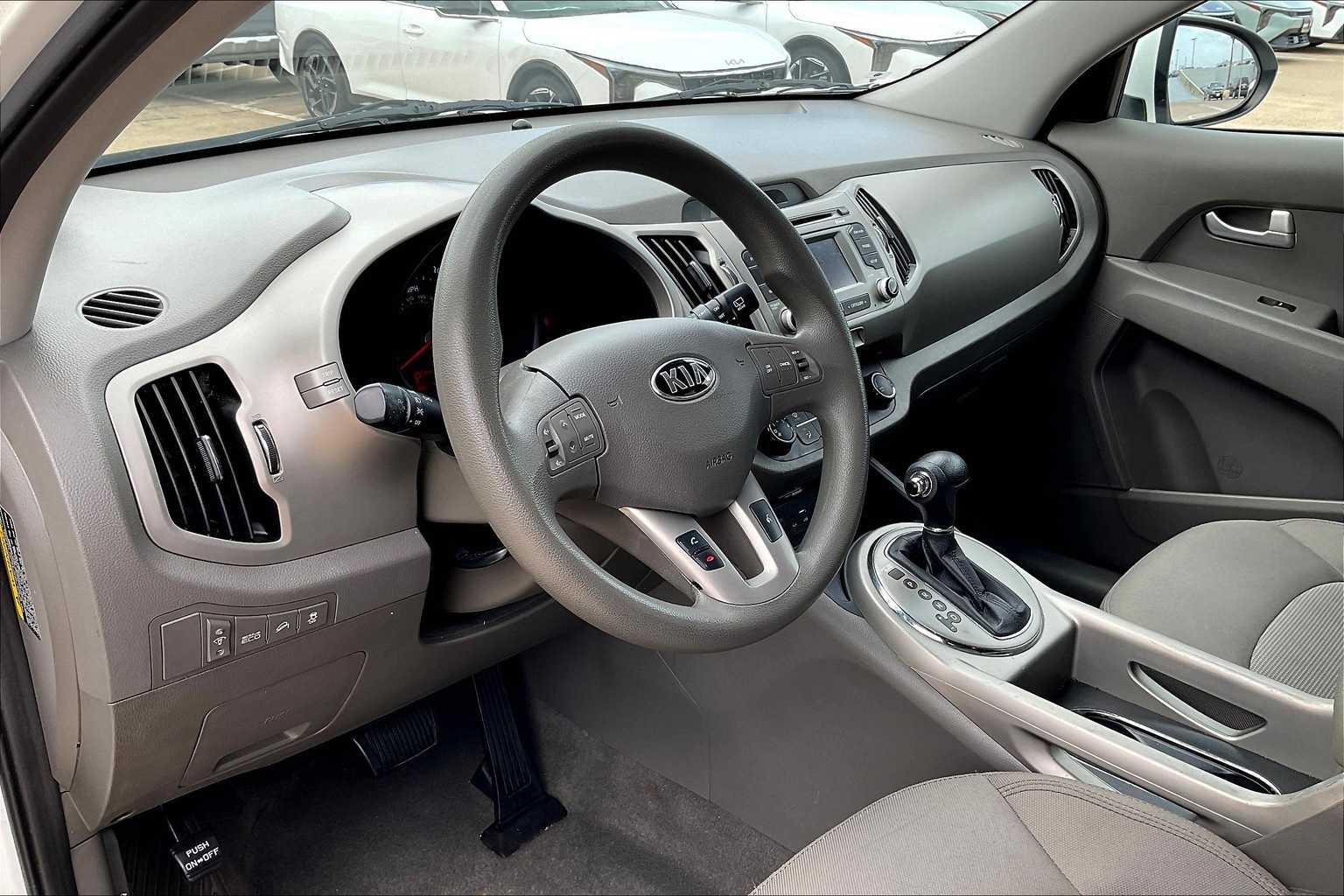 2015 Kia Sportage LX photo 2