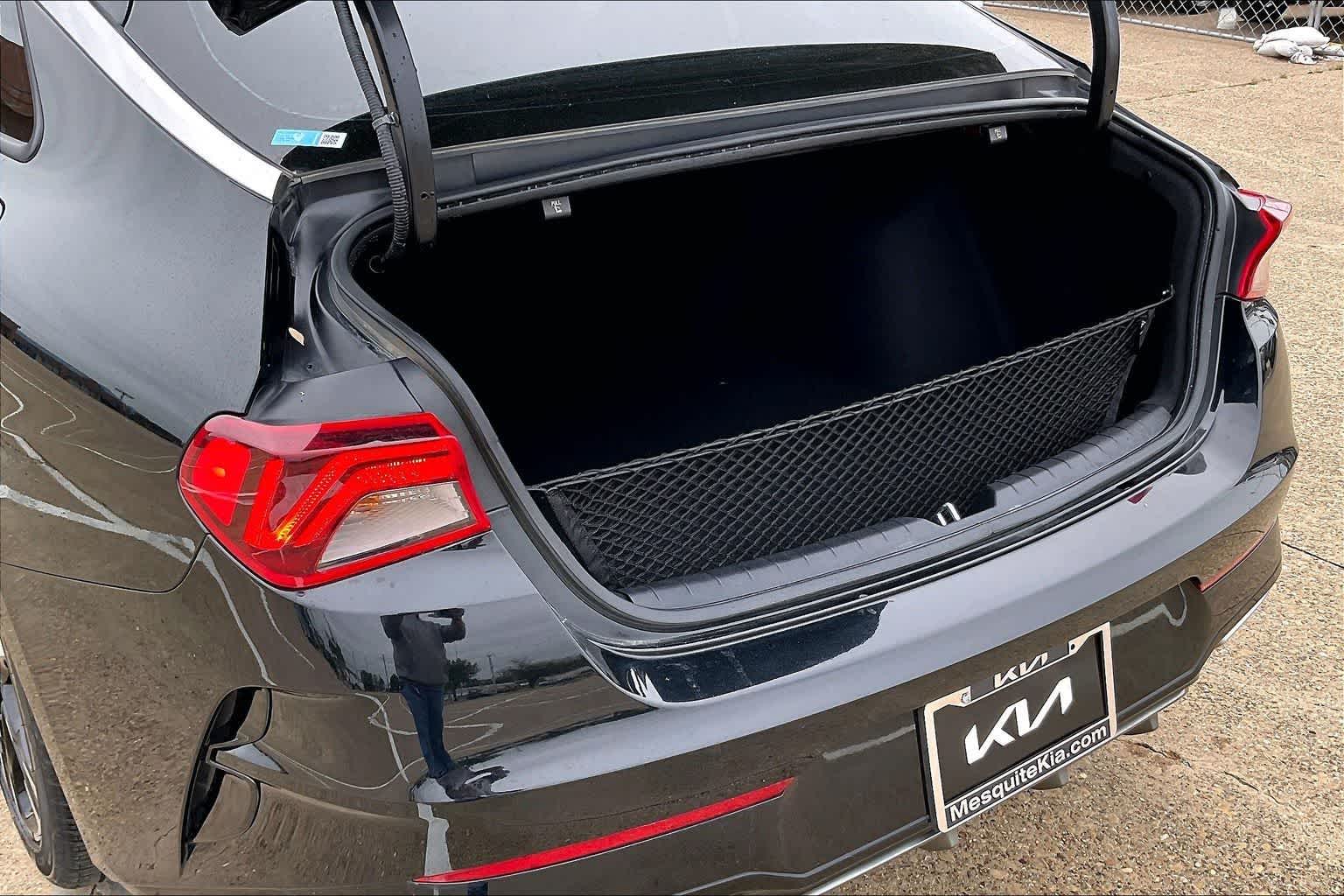 Thumbnail: 2023 Kia K5 - 18