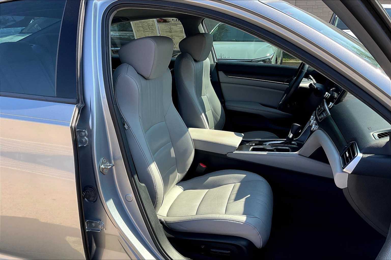 Thumbnail: 2019 Honda Accord - 13