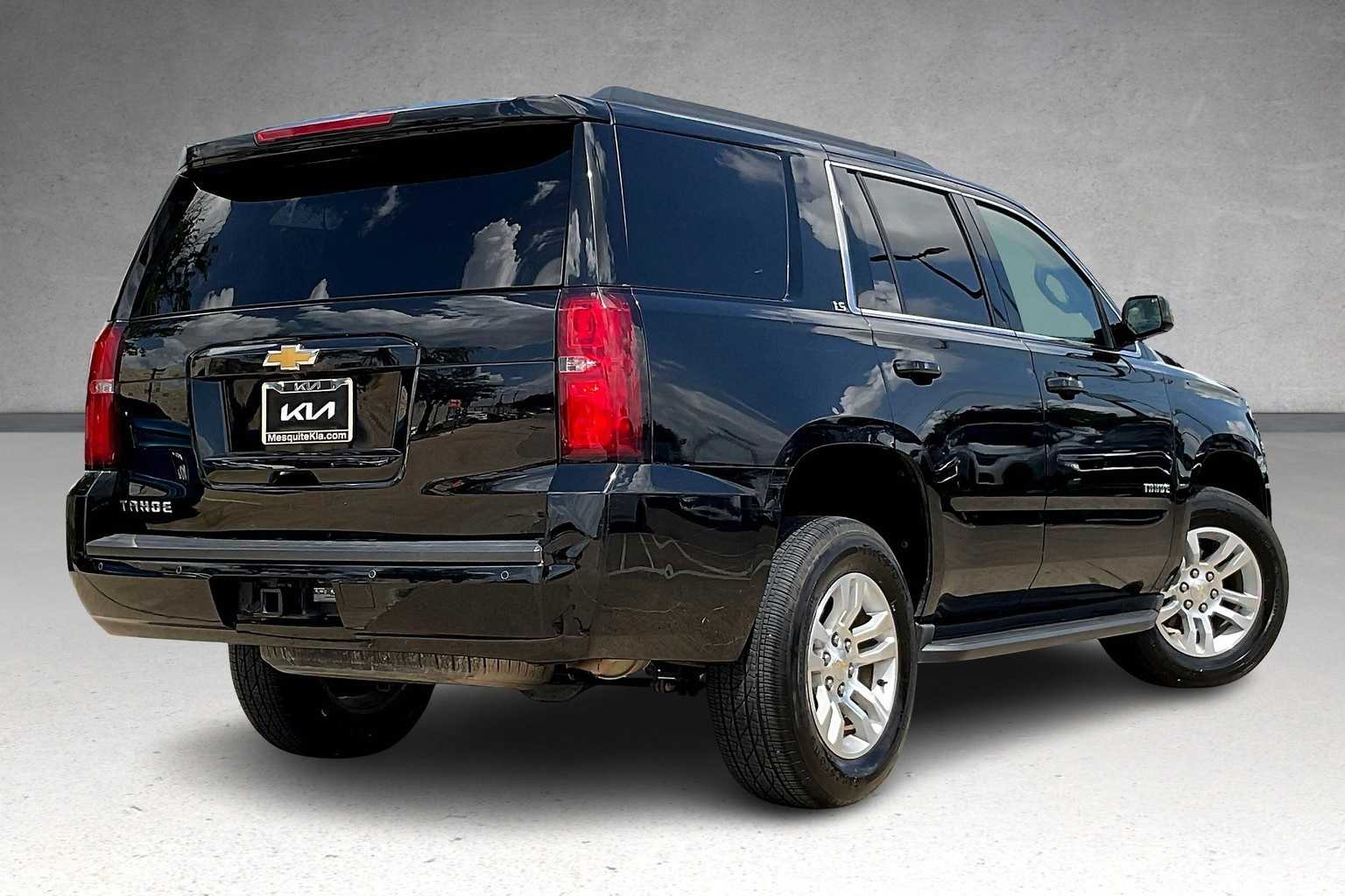 Thumbnail: 2016 Chevrolet Tahoe - 22
