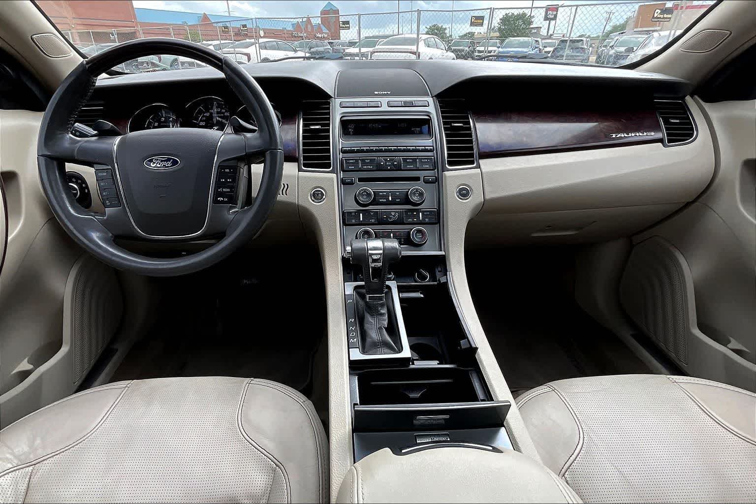 Thumbnail: 2012 Ford Taurus - 10