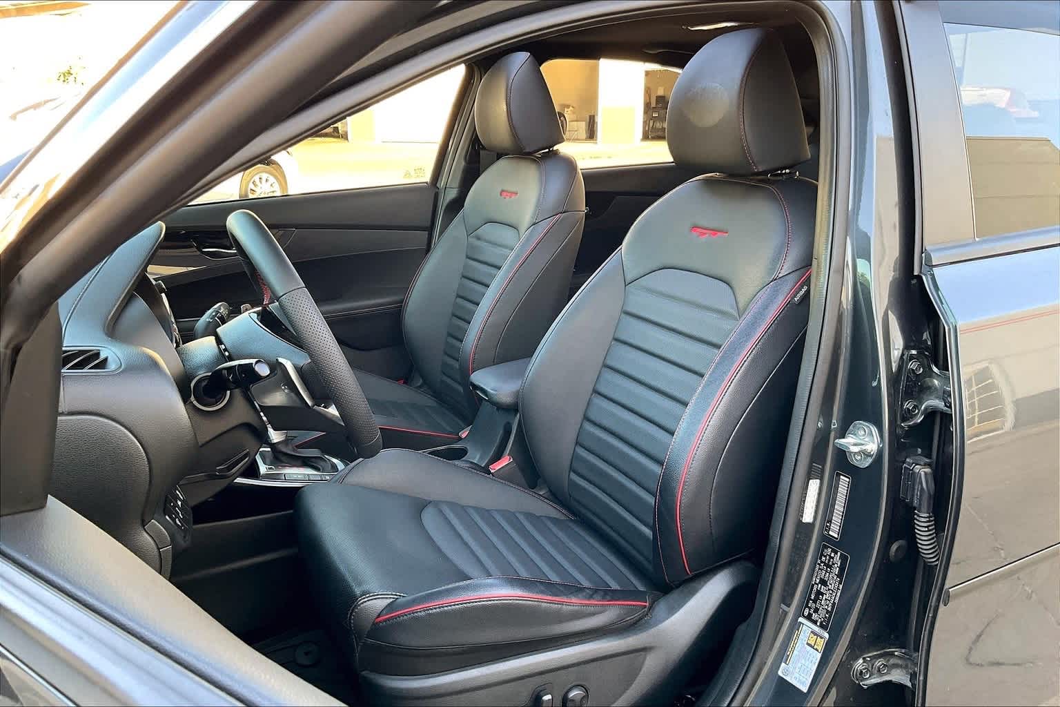 Thumbnail: 2020 Kia Forte - 11