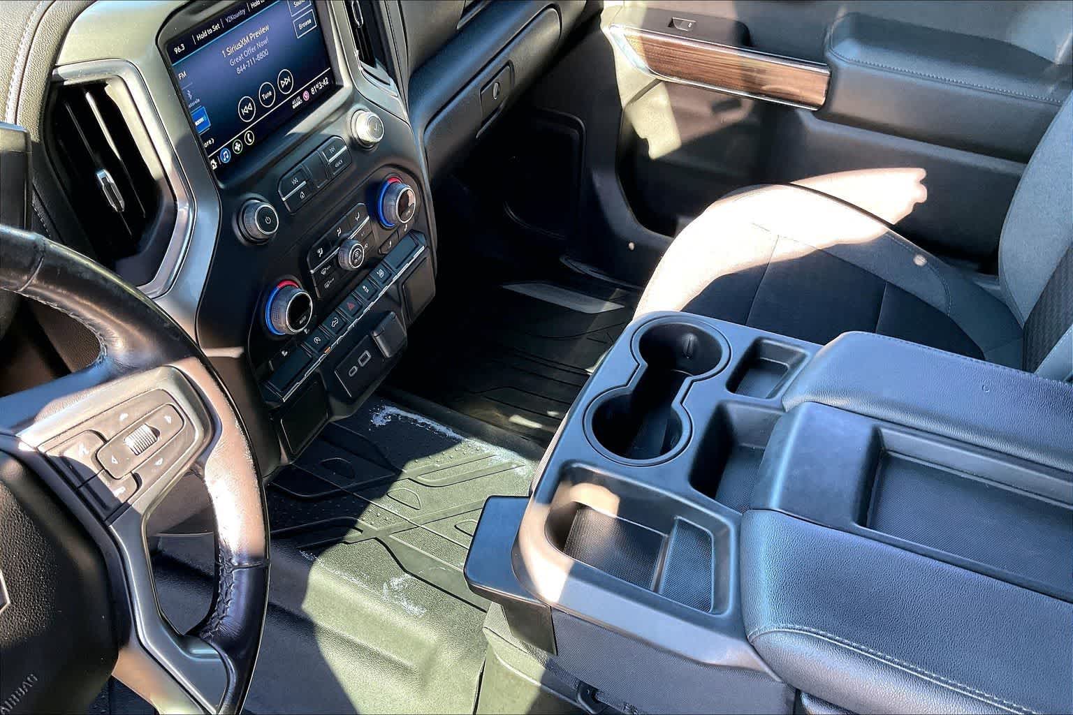 Thumbnail: 2021 Chevrolet Silverado 1500 - 16