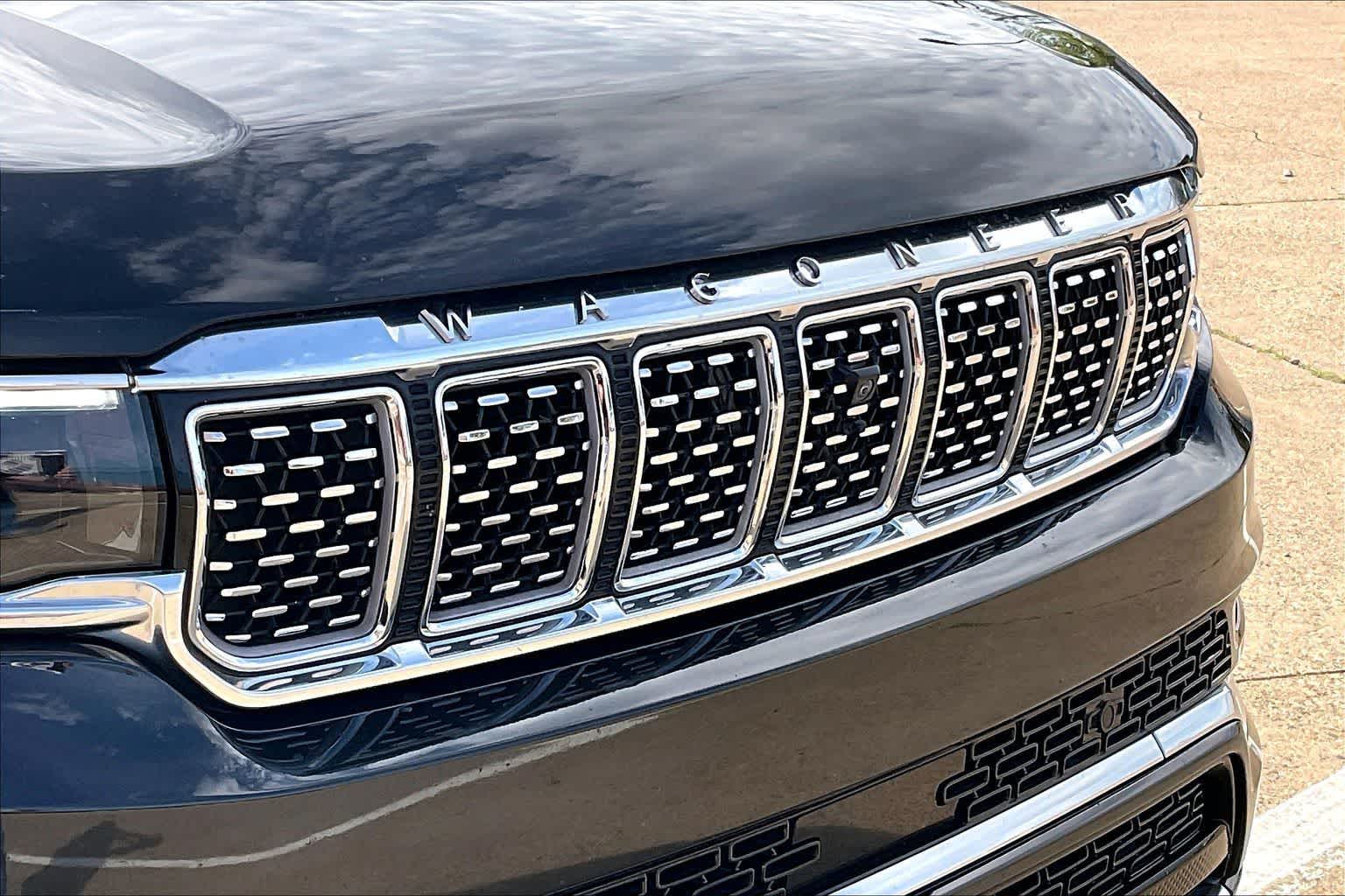 Thumbnail: 2023 Jeep Grand Wagoneer - 33