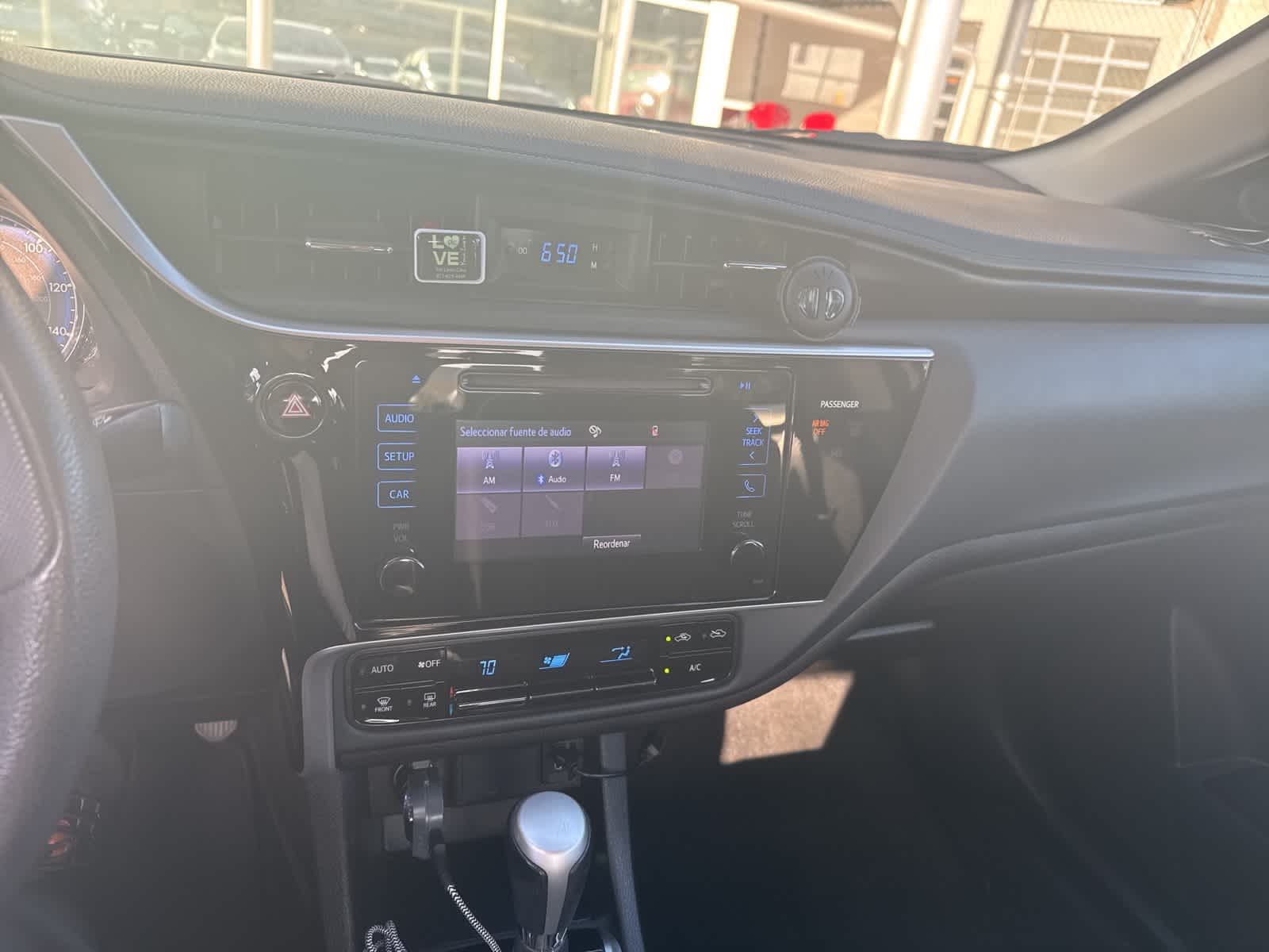 Thumbnail: 2017 Toyota Corolla - 10
