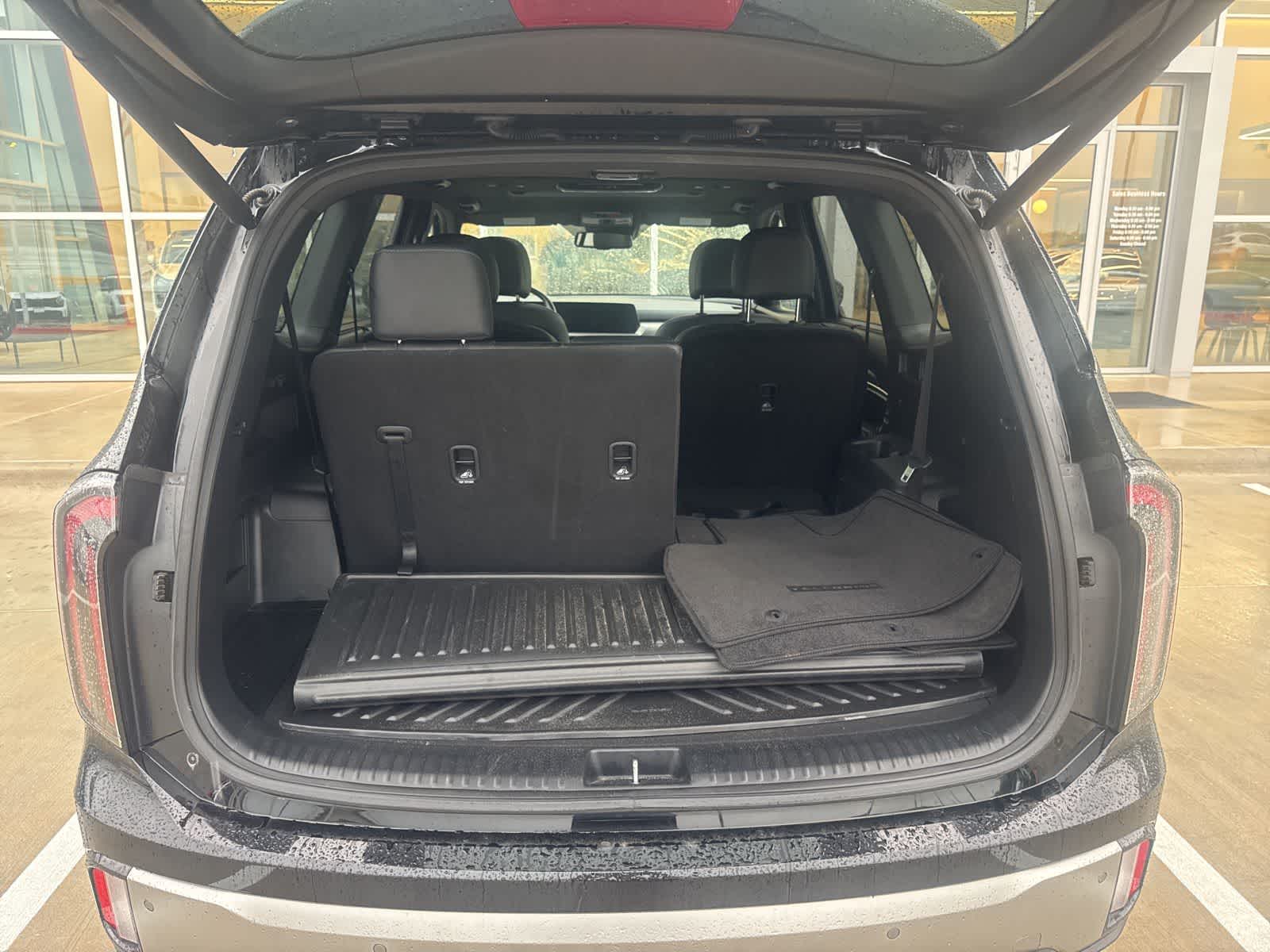 Thumbnail: 2023 Kia Telluride - 11