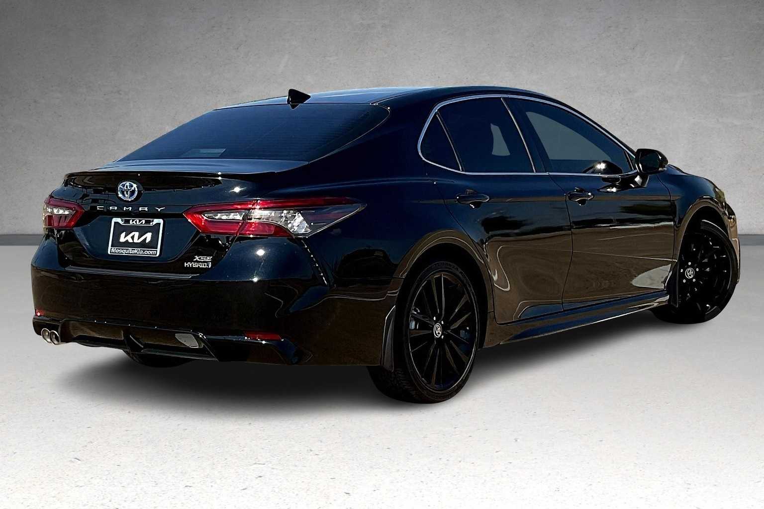 Thumbnail: 2023 Toyota Camry - 22